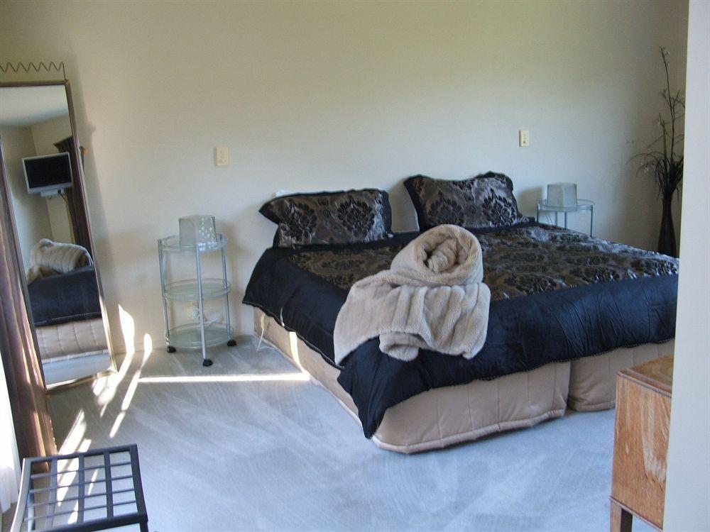 Vibrant Living Retreat Bed & Breakfast 4*