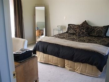 Vibrant Living Retreat Bed & Breakfast Hanmer Springs