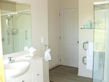 Bed & Breakfast Vibrant Living Retreat Hanmer Springs